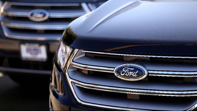 Hãng Ford bị chỉ trích vì sản xuất ô tô có hiệu suất nhiên liệu thấp nhất