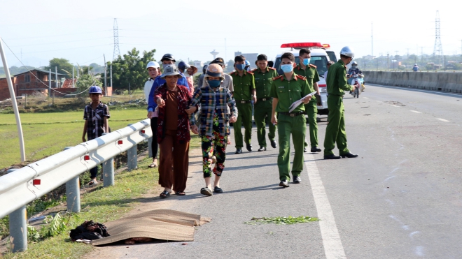 Truy tìm đối tượng gây tai nạn giao thông chết người