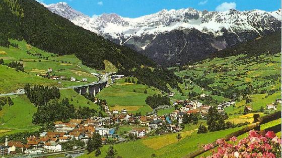 Dịch COVID-19: Áo dừng dịch vụ đường sắt qua Đèo Brenner nối với Italy