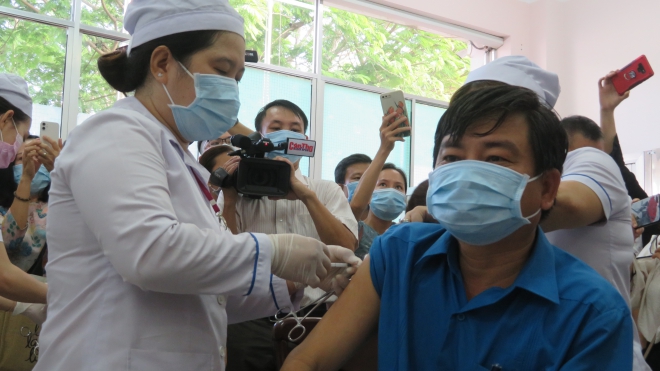 Đảm bảo an toàn tiêm vaccine phòng dịch Covid-19