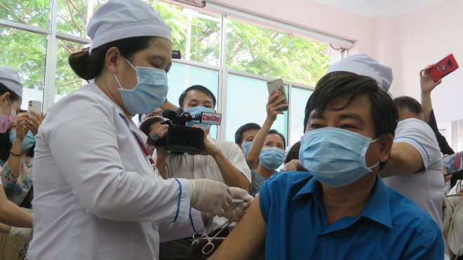 Tiêm vaccine phòng Covid-19 nhưng đừng quên 5K