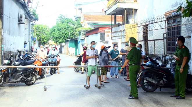 Khởi tố vụ án hình sự 'Làm lây lan dịch bệnh truyền nhiễm nguy hiểm cho người'