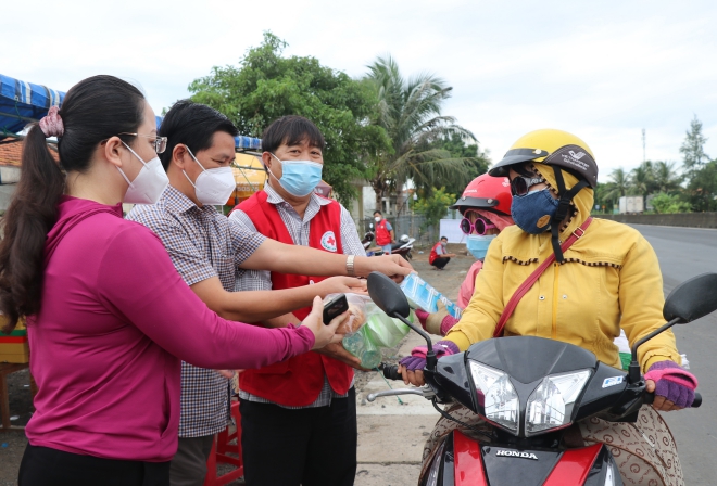 Thủ tướng Phạm Minh Chính, Đổi mới tư duy và biện pháp phòng chống dịch Covid-19, dịch covid hôm nay, dịch Covid mới nhất