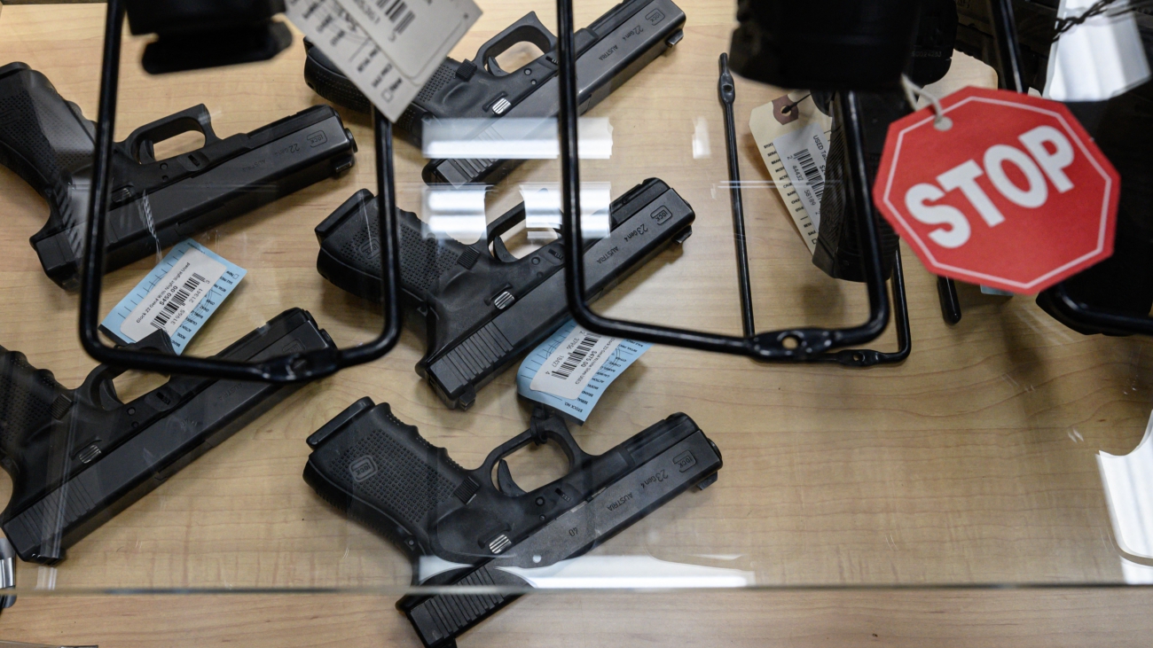 Quốc hội Mỹ thông qua dự luật lịch sử về kiểm soát súng đạn