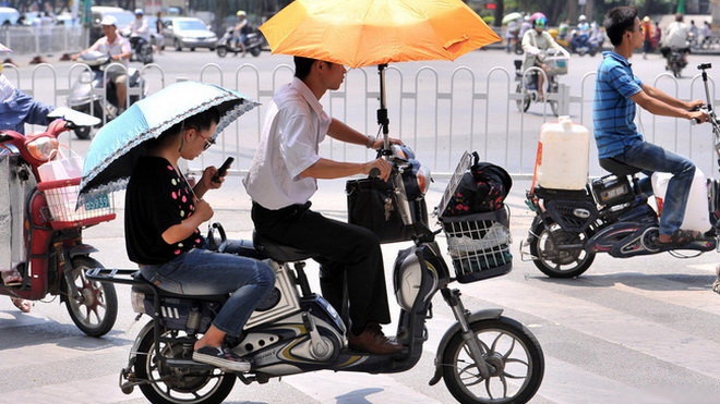 Nhiều thành phố ở Trung Quốc ban bố mức cảnh báo cao do nắng nóng