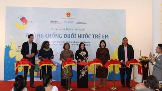 Triển lãm nghệ thuật về phòng chống đuối nước trẻ em