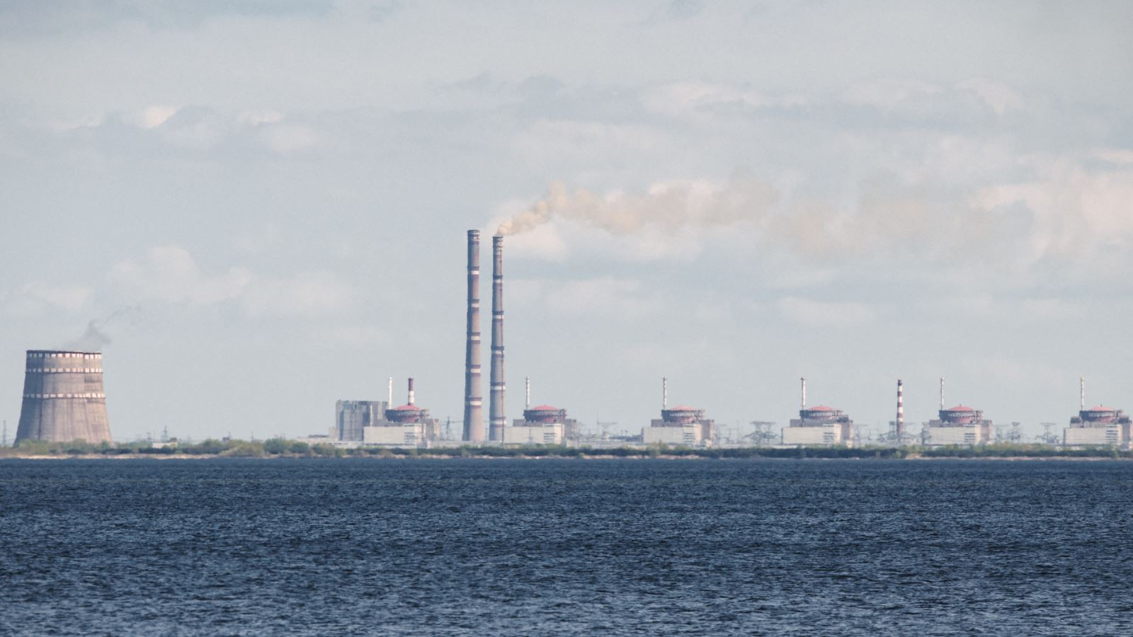 Nga: 2 thanh sát viên IAEA sẽ có mặt thường trực tại nhà máy Zaporizhzhia