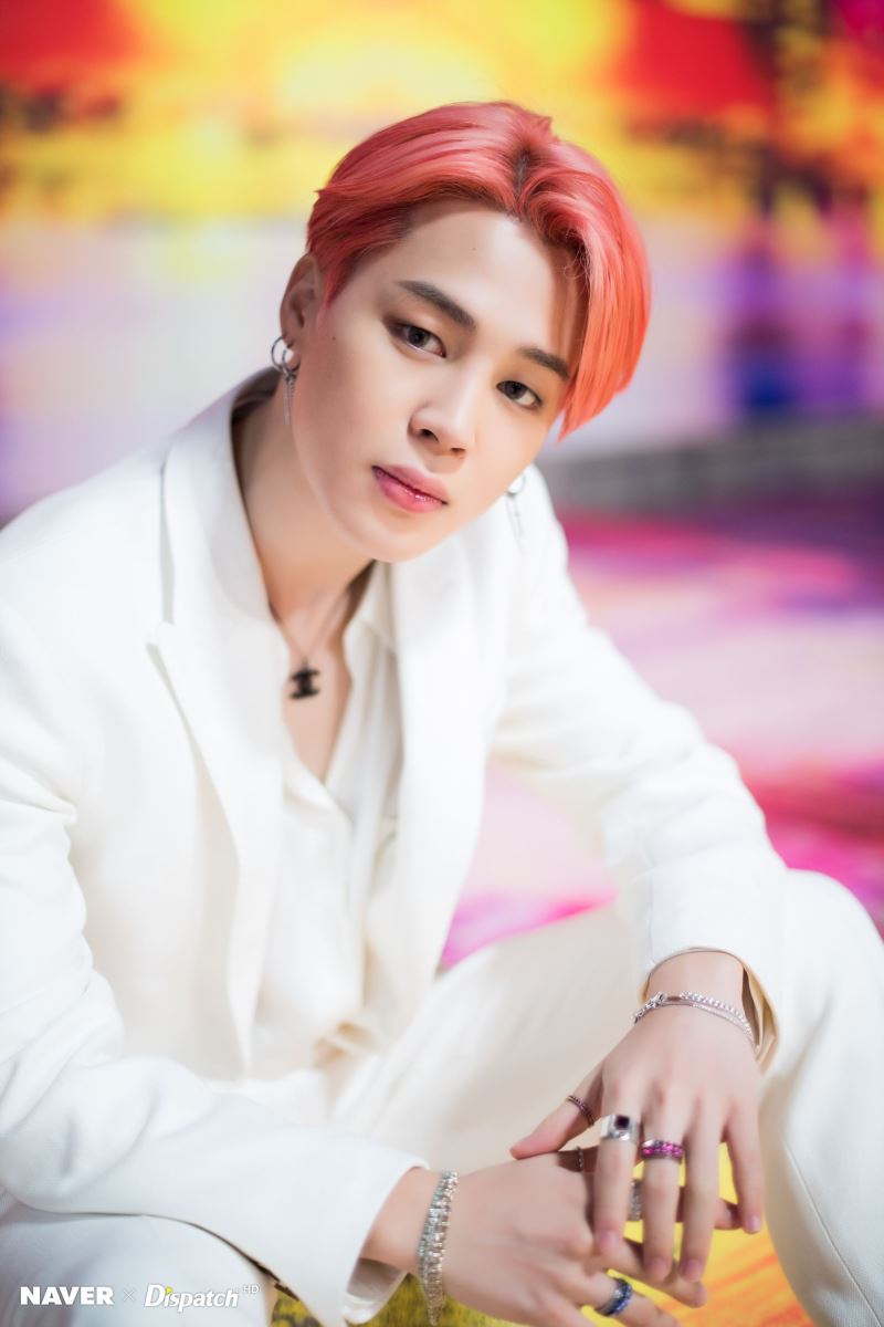 Jimin BTS, Jimin BTS diện đồ trắng, Jimin như thiên thần, phong cách thời trang của Jimin, cách ăn mặc của Jimin