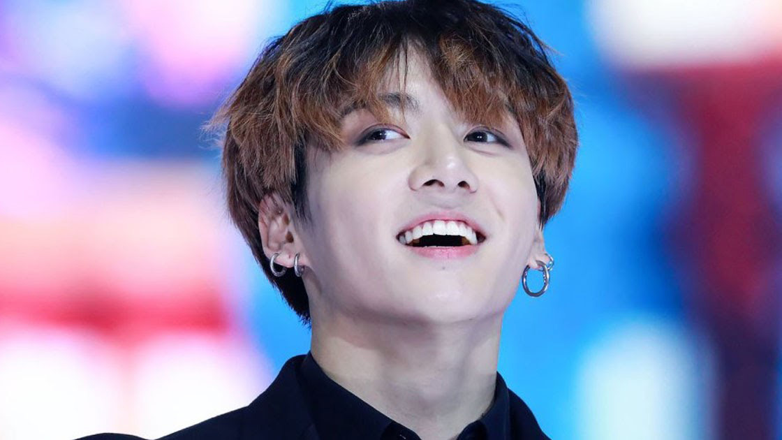 BTS: Jungkook quyết tâm học tiếng Anh vì thương RM