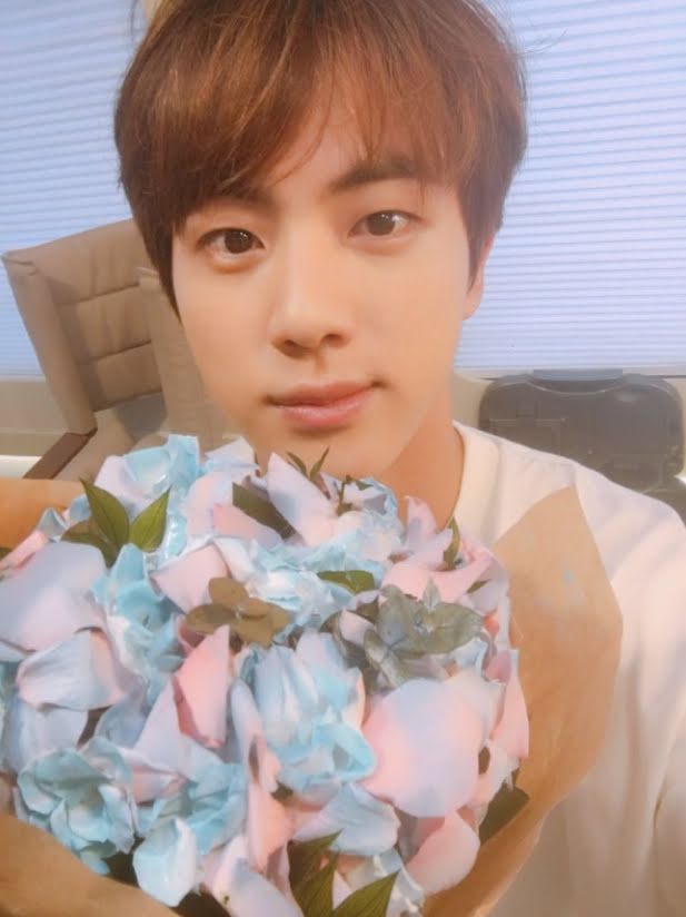 BTS, BTS Island, In the SEOM, BTS Island In the SEOM, BTS phát triển game, ARMY, idol, k pop, V BTS, Suga, Jin, Jimin, Jungkook, RM, J Hope, JHope, thần tượng, game BTS