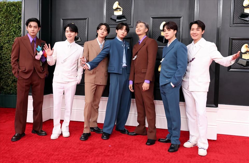 BTS, BTS giàu có, tài sản BTS, nghèo nhất BTS, idol, k pop, V BTS, Suga, Jin, Jimin, Jungkook, RM, J Hope, ARMY, JHope, tài sản JHope, BTS net worth, Dynamite, Butter, Bi