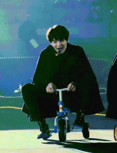BTS, BTS Island, In the SEOM, BTS Island In the SEOM, BTS game, idol, k pop, V BTS, Suga, Jin, Jimin, Jungkook, RM, J Hope, JHope, ARMY, BTS chơi thể thao, golf, bắn cung
