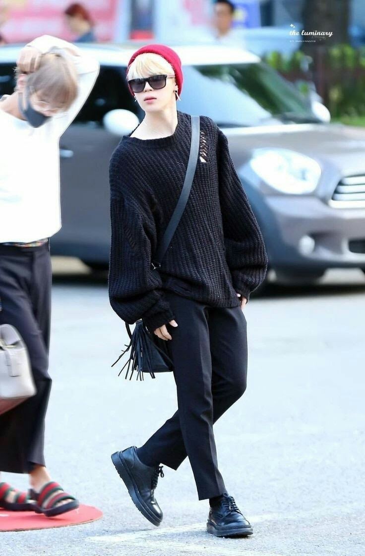 BTS, Jimin, Jimin BTS, BTS thành viên, Kpop, K pop, ARMY, idol, idol Kpop, Jin, Suga, Jungkook, V BTS, JHope, J Hope, RM, thời trang của Jimin, catwalk, BTS ra sân bay