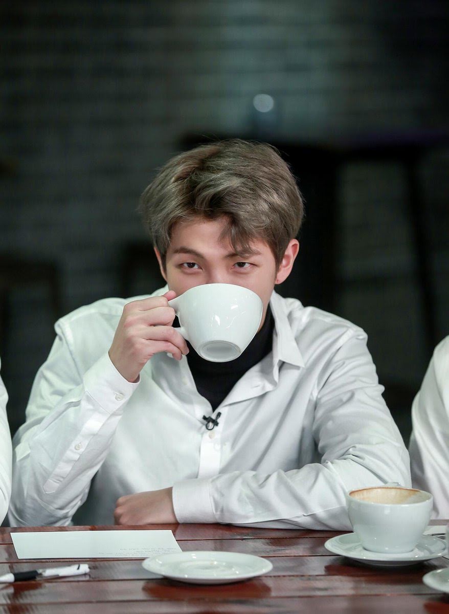 BTS, RM, RM BTS, BTS RM, RM BTS hậu đậu, idol, Kpop, K pop, thần tượng, sao Hàn, Jin, V BTS, Jimin, Jungkook, Suga, JHope, J Hope, thủ lĩnh BTS, trưởng nhóm BTS