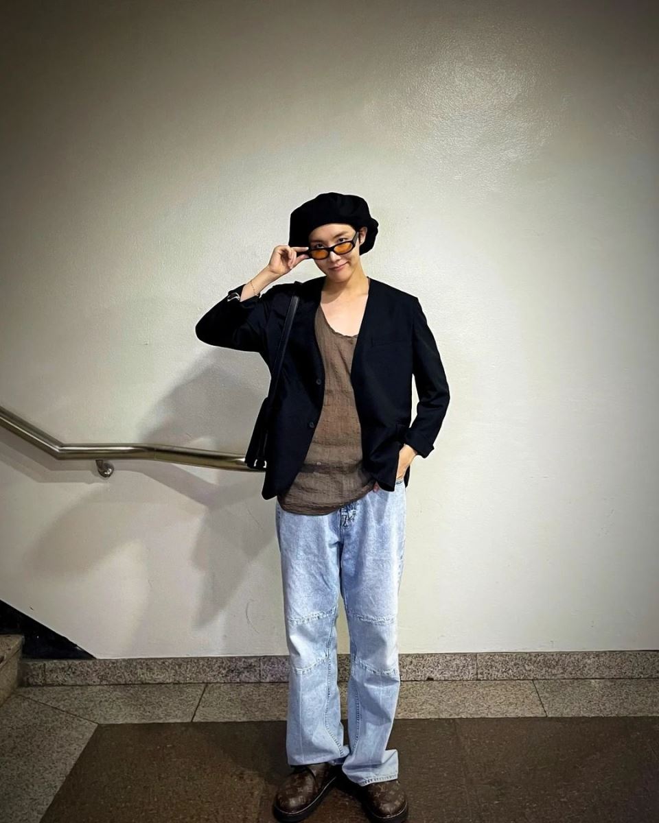 BTS, Jin, Jin BTS, BTS Jin, anh cả BTS, trai đẹp toàn cầu, idol, BTS Music Bank, thần tượng, sao Hàn, Suga, Jungkook, Jimin, JHope, J Hope, BTS Music Bank, Yet to come