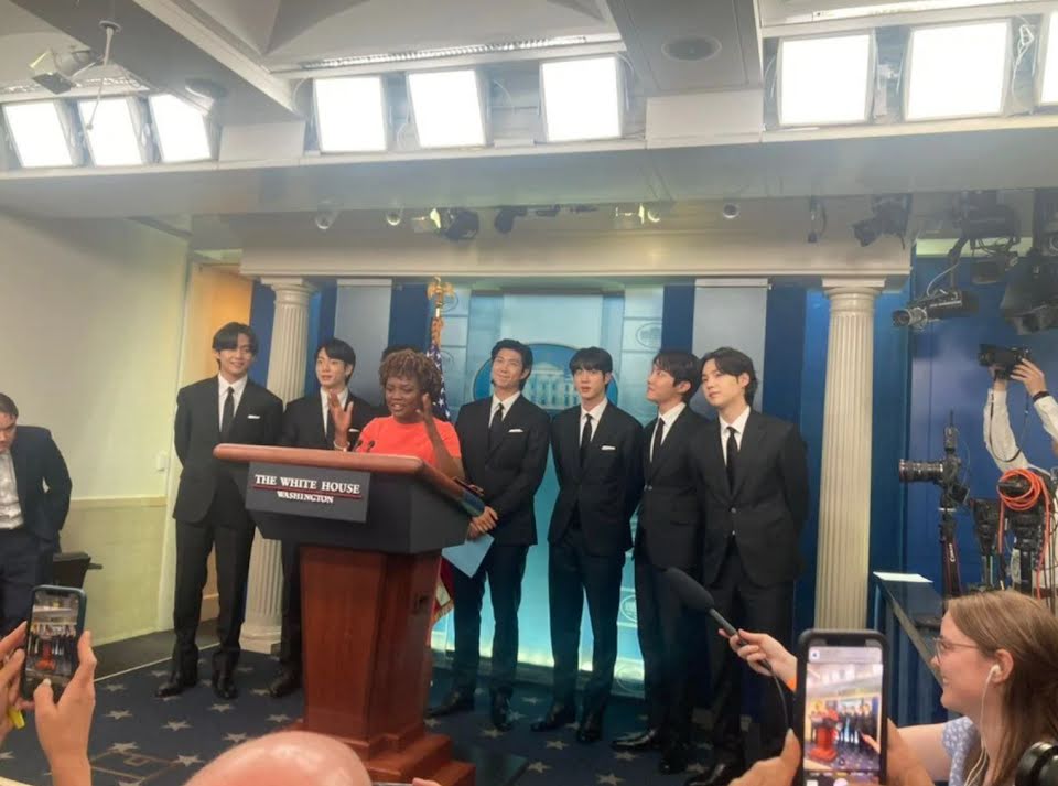 BTS, kpop, k pop, idol, idol kpop, thành viên BTS, RM, Jin, Jimin, Jungkook, Suga, JHope, J Hope, V, V BTS, BTS tới Nhà trắng, Joe Biden, tổng thống Mỹ, BTS tổng thống Mỹ