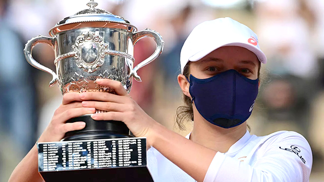 Kết quả chung kết Roland Garros. Iga Swiatek, Iga Swiatek vô địch Pháp mở rộng. Nadal vô địch. Nadal 3-0 Djokovic. Kết quả chung kết Pháp mở rộng. Kết quả tennis. 