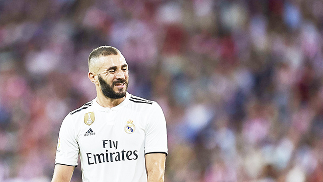 Vì sao Benzema đang nổ thì xịt?