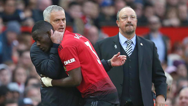 Hàng phòng ngự M.U: Dấu chấm hết cho Eric Bailly