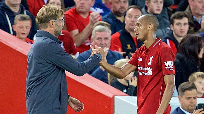 Nhờ sự đa dạng của Fabinho, Liverpool ngày càng biến ảo