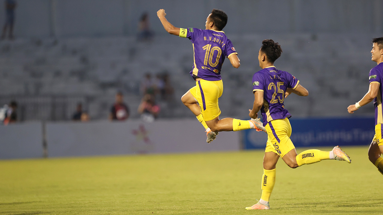 Vòng 9 V-League 2022: Ngôi đầu rực lửa!