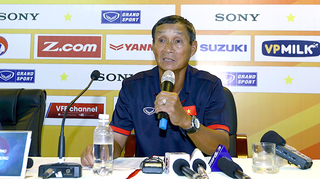 HLV Mai Đức Chung: 'Tôi muốn làm những điều tốt đẹp cho bóng đá Việt Nam'