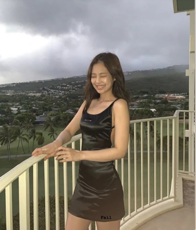 Jennie, Blackpink, Jennie Blackpink váy đen, Jennie Blackpink Hawaii