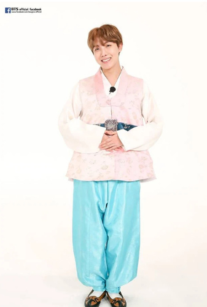 BTS, BTS Chuseok, BTS hanbok, RM BTS, Suga, Jungkook, Jin, J-Hope, V BTS, Jimin