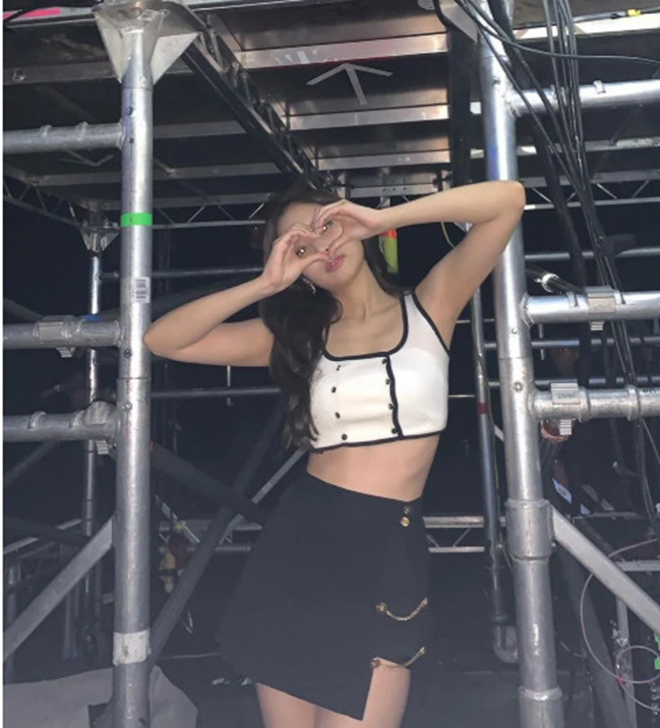 Jennie, Blackpink, Jennie Blackpink thân hình hoàn hảo, Jennie Blackpink pilates, Insight