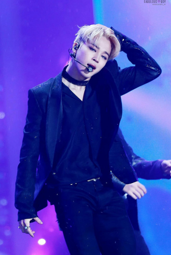 Jimin, BTS, Jimin BTS gây nhức mắt, Jimin trong trang phục nhức mắt, MAMA 2014, MV No More Dream