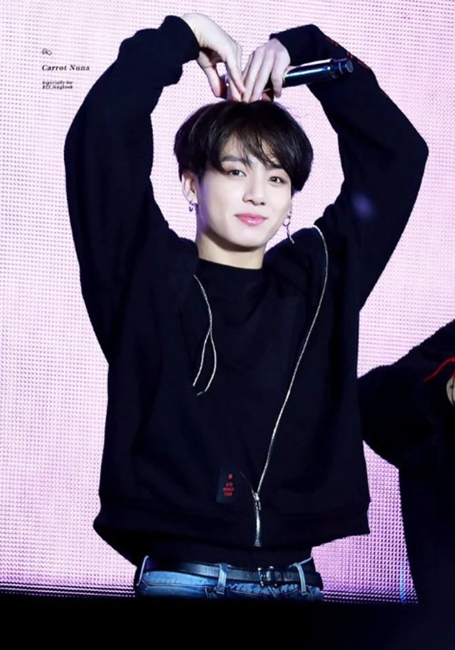 Jungkook, BTS. Jungkook cúi chào ARMY, Jungkook khiêm tốn, Jungkook đáng kính trọng