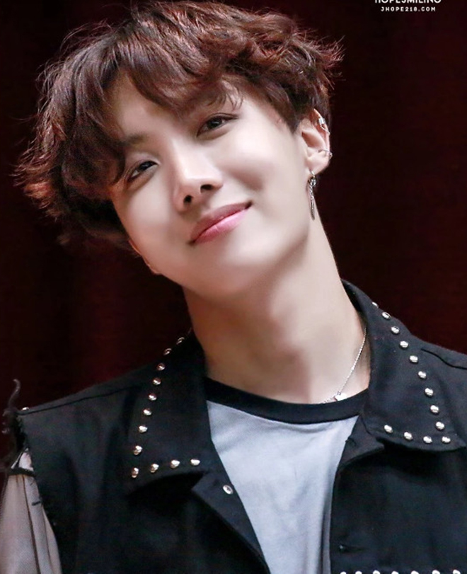 BTS, J-Hope BTS, bts, J-Hope lời hứa, J-Hope phá vỡ lời hứa, J-Hope bấm lô tai