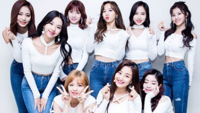 Bí ẩn vẫn chưa được giải dù MV ‘Heartshaker’ của Twice đạt 300 triệu view