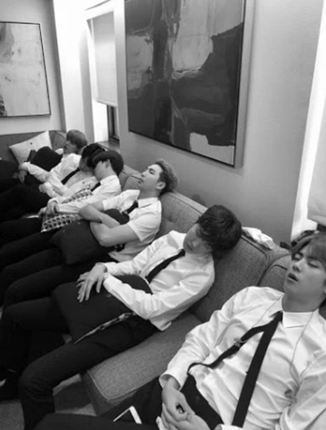 BTS, Bts, Jungkook, Suga, V BTS, RM BTS, J-Hope, Jimin, Jin, BTS say ngủ, bts