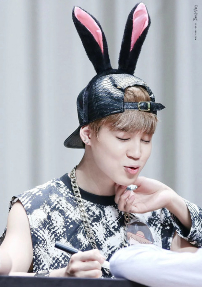 BTS, Bts, Jimin đeo bờm, jimin bts, Jimin cute, Rilakkuma, Jimin mochi, bts