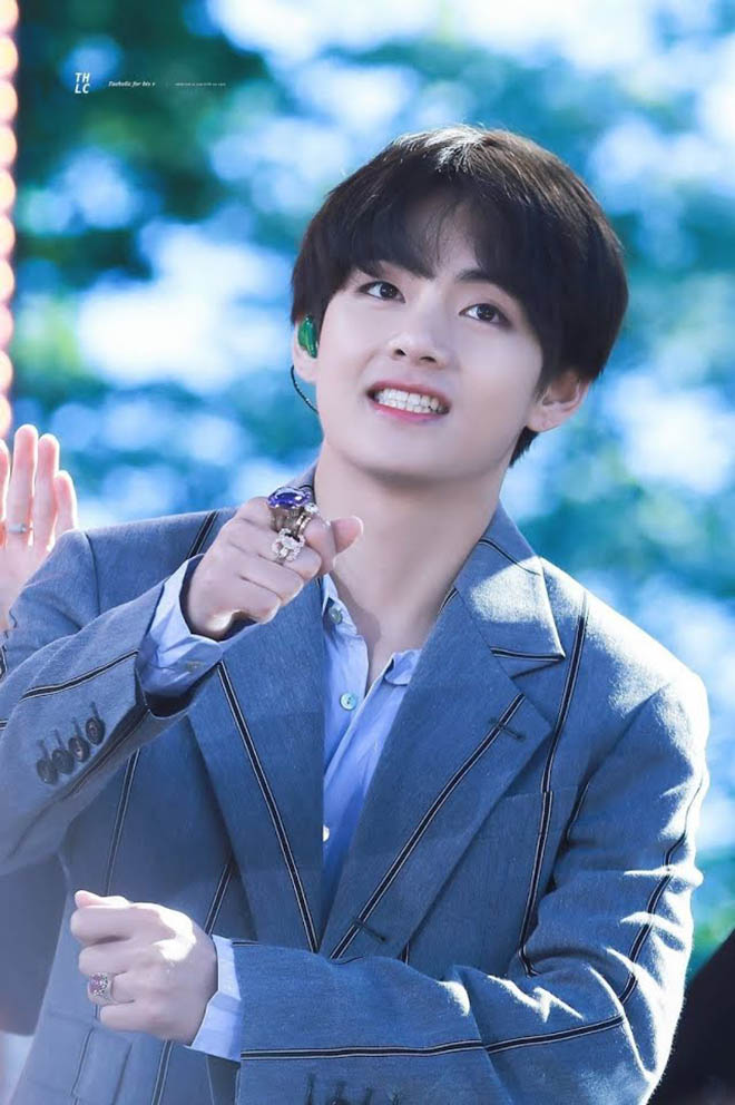 BTS, V BTS là chúa tể những chiếc nhẫn, V BTS tín đồ thời trang, Singularity