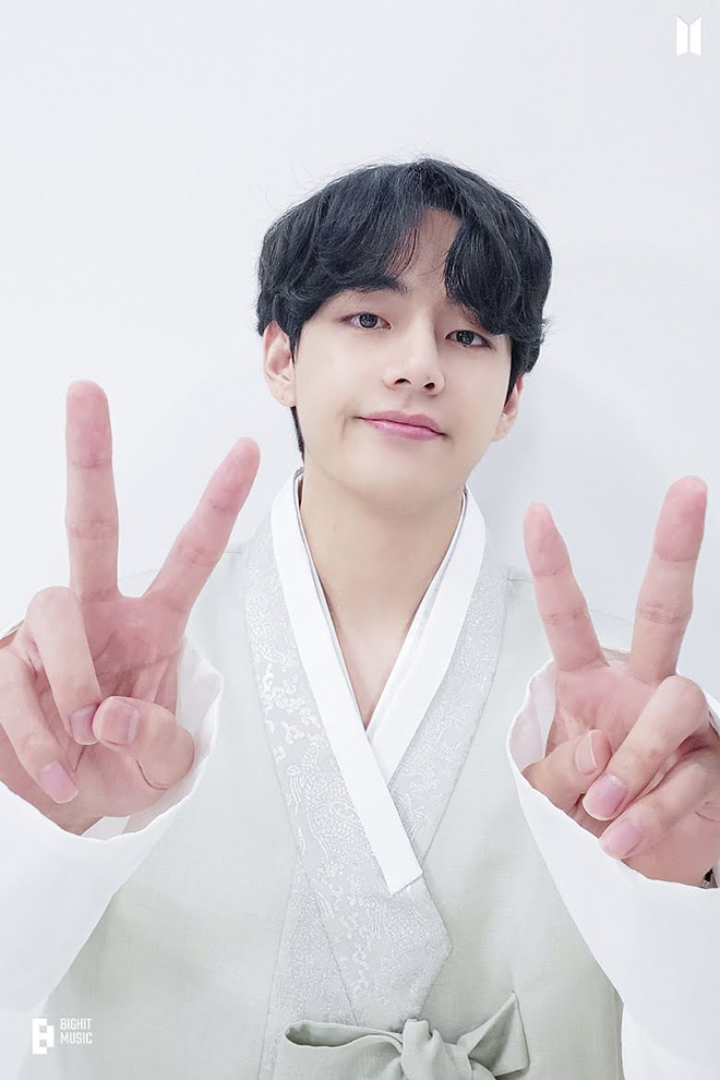 BTS, BTS gửi lời chúc fan nhân Trung thu, BTS mặc hanbok nhân Trung thu, bts