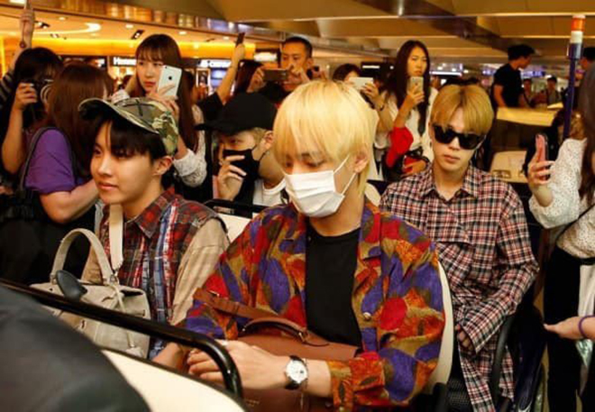 BTS, V BTS, V BTS phản ứng cực kỳ can đảm mỗi khi bị tấn công, Jungkook, Jin