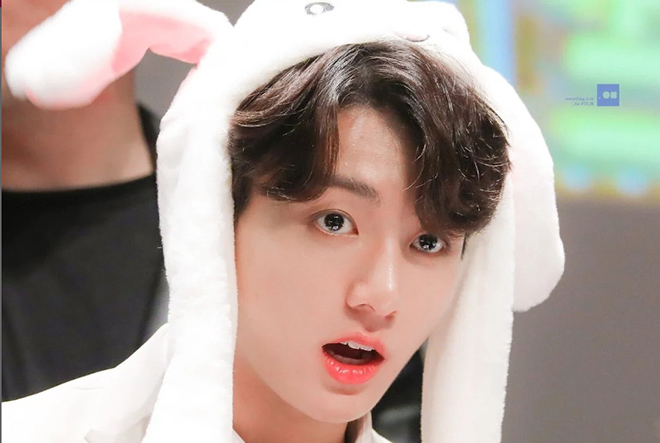 BTS, Jungkook, BTS Jungkook thói quen kỳ cục, 15 thói quen kỳ cục của Jungkook, BTS World game, Tải bts world game, link tải bts world, link tải bts world game