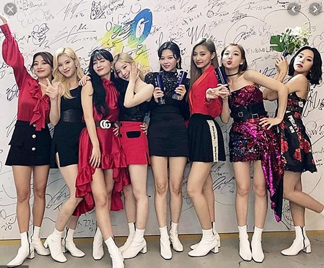 Twice, Thánh ăn Twice, Twice ăn ngon, Twice giải Âm nhạc M2 X Genie, Twice MGMA