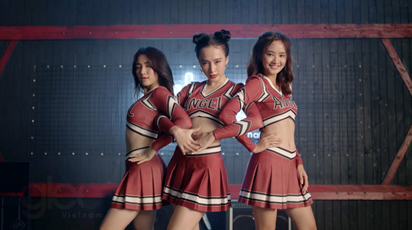 Angela Phương Trinh được đánh giá làm đúng tinh thần nhất của "Glee"​​​​​​​