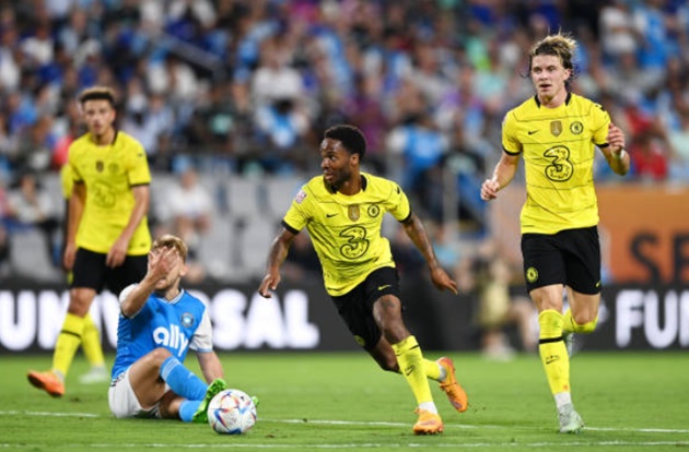 Sterling ra mắt, Chelsea thua trận đầu tiên