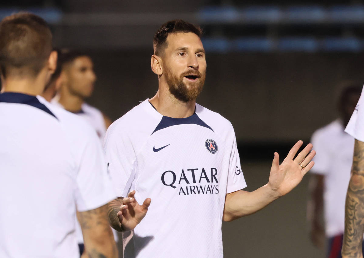 Messi không ngoại lệ với chiến dịch 'bàn tay sắt'