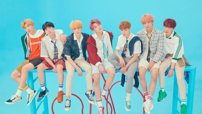 BTS, Câu lạc bộ fan BTS, Câu lạc bộ ARMY, Tài khoản Weverse, ARMY Hàn Quốc không hài lòng với BTS, BTS tuyển fan, trở thành ARMY như thế nào, fan ruột của BTS