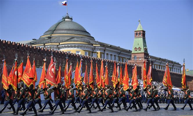 Trong ảnh: Binh sĩ Nga tham gia diễu binh nhân kỷ niệm 75 năm chiến thắng trong Chiến tranh Vệ quốc vĩ đại, tại Quảng trường Đỏ ở thủ đô Moskva ngày 24/6/2020. Ảnh: AFP/TTXVN