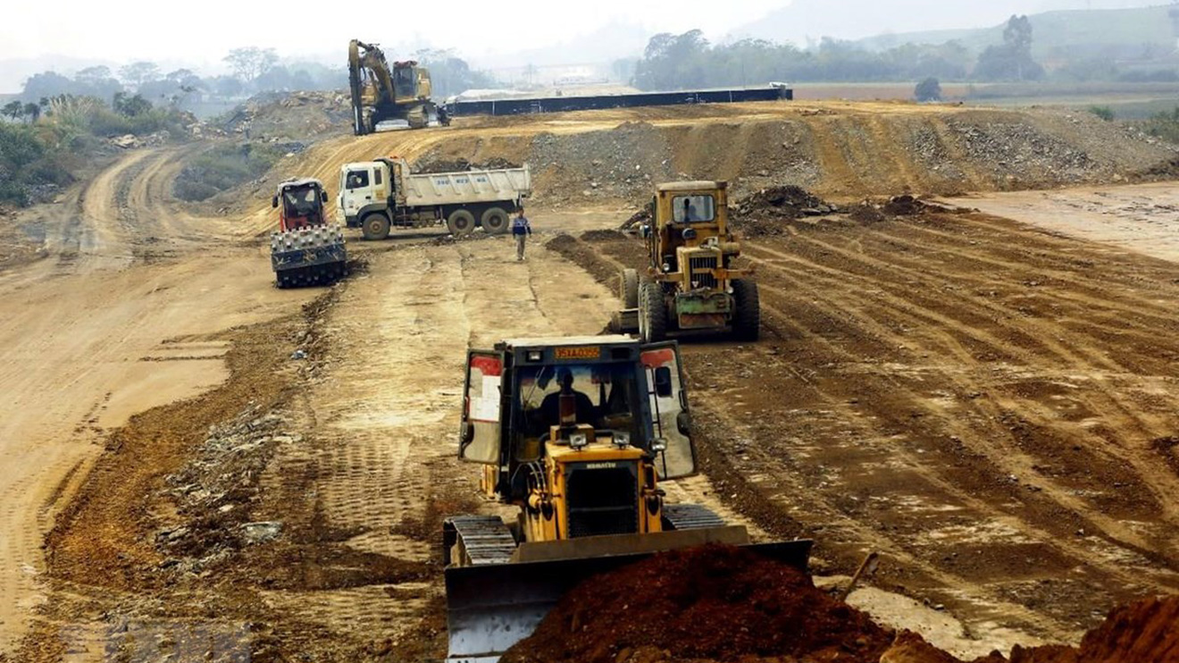 cao tốc Bắc Nam, tiến độ cao tốc Bắc Nam, tiến độ thi công cao tốc Bắc Nam, cao tốc Bắc Nam đóng cọc, đóng cọc giải phóng mặt bằng cao tốc Bắc Nam, giải phóng mặt bằng
