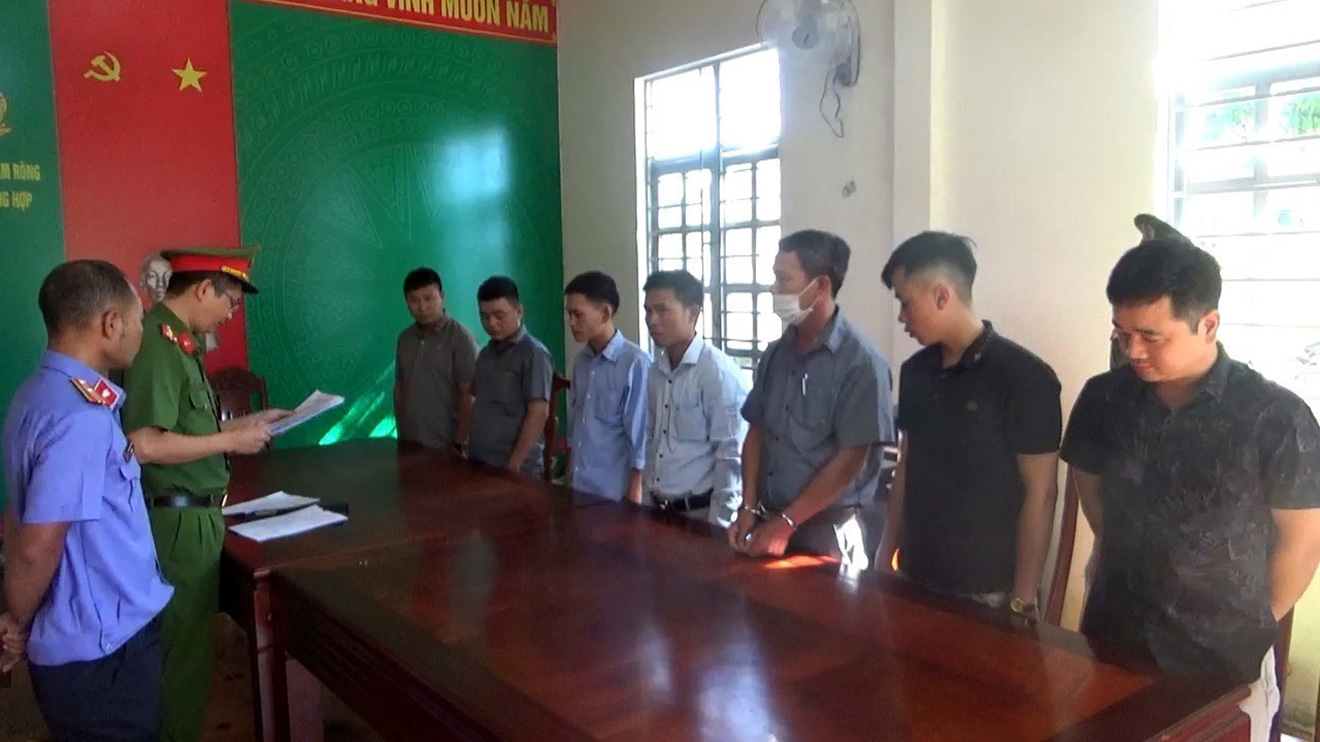 7 cán bộ bảo kê phá rừng, cán bộ kiểm lâm bảo kê phá rừng, bảo kê phá rừng ở Lâm Đồng