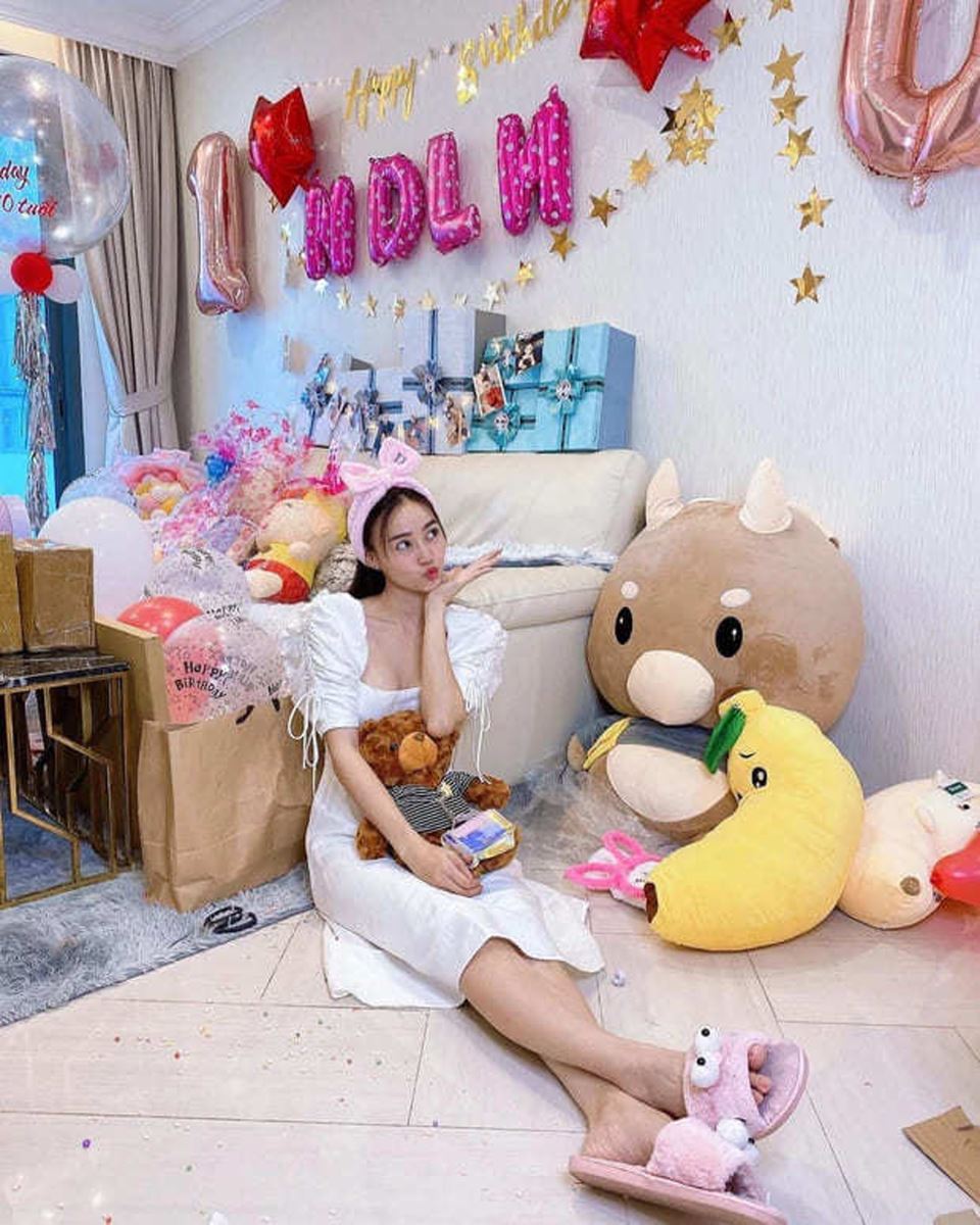 Ninh Dương Lan Ngọc xứng danh đại gia, Ninh Dương Lan Ngọc