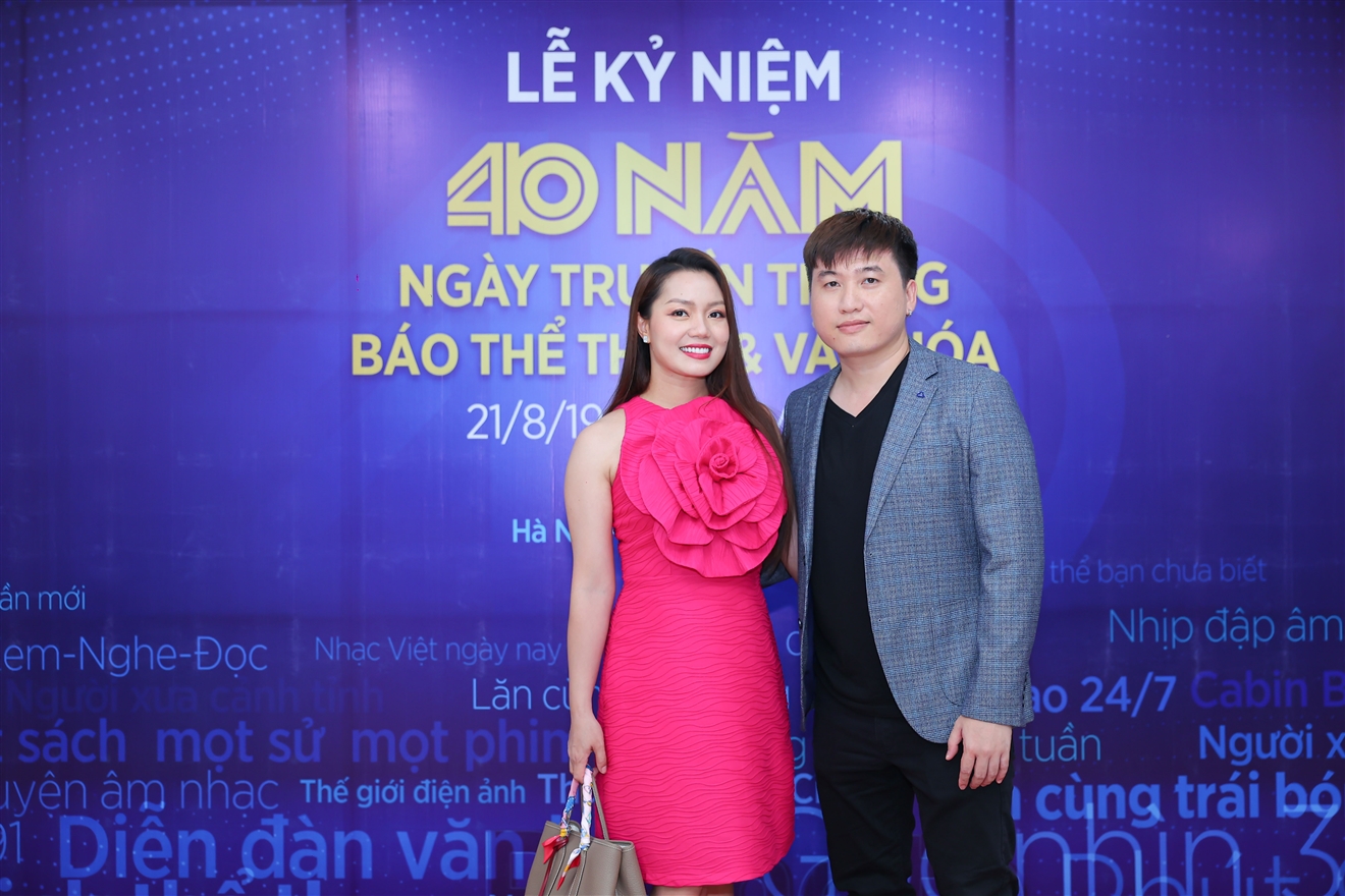 Báo Thể thao & Văn hóa, nghệ sĩ đến chúc mừng Báo Thể thao & Văn hóa