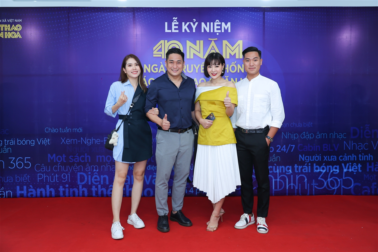 Báo Thể thao & Văn hóa, nghệ sĩ đến chúc mừng Báo Thể thao & Văn hóa